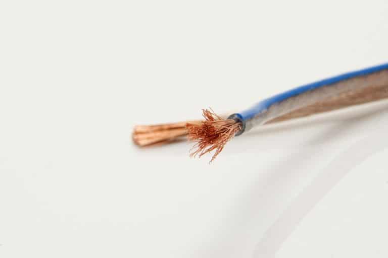 Kabel Serabut atau Solid, Mana yang Lebih Baik?