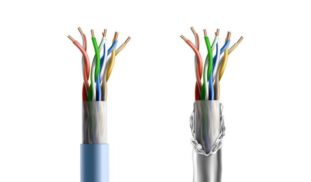 Perbandingan Kabel UTP dan Serat Optik: Mana yang Lebih Cocok untuk Kinerja Data Center?